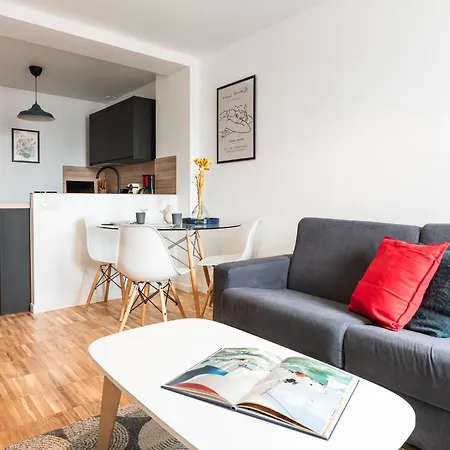Апартаменты Elegant Studio For 2 - Very Close To Huge Parc *
